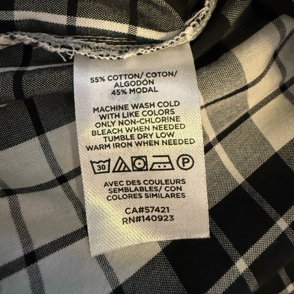 LOFT Plaid Ruffle button down black and white Shirt NWT Long sleeved size small - Picture 7 of 7